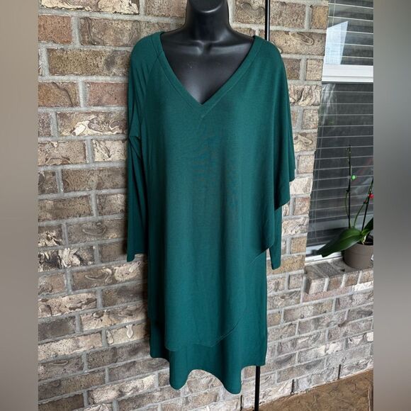 Soft Surroundings Women's Marla Dress Jewel
NWT Size Medium - Picture 5 of 9